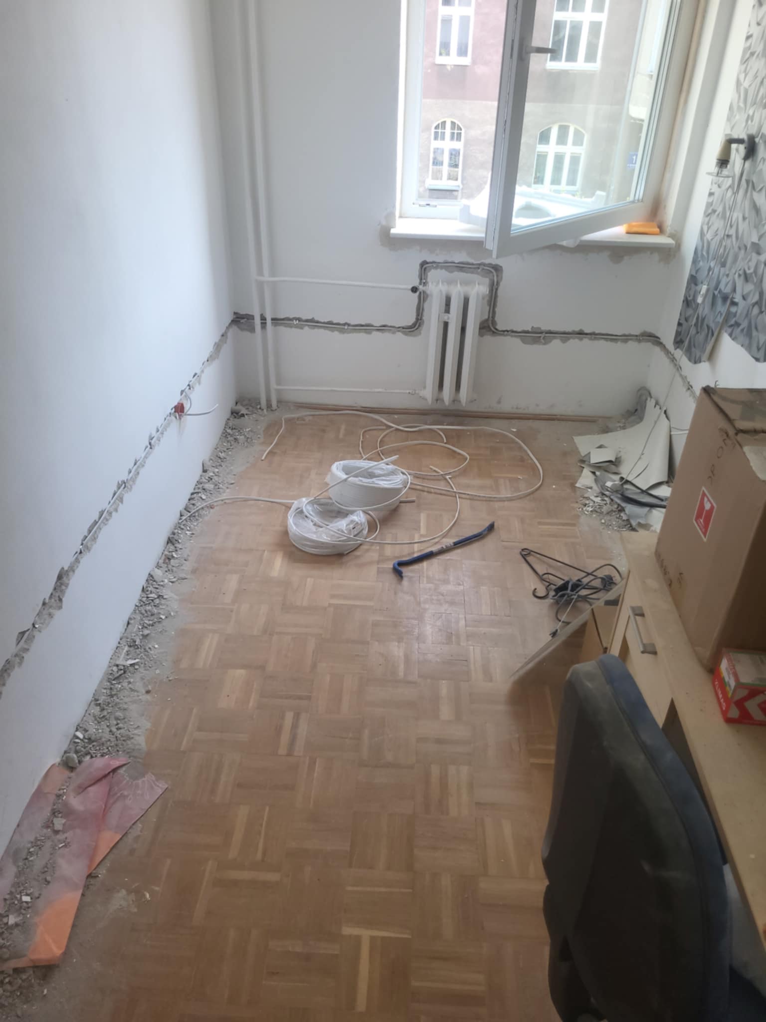 Prace elektryczne podczas remontu